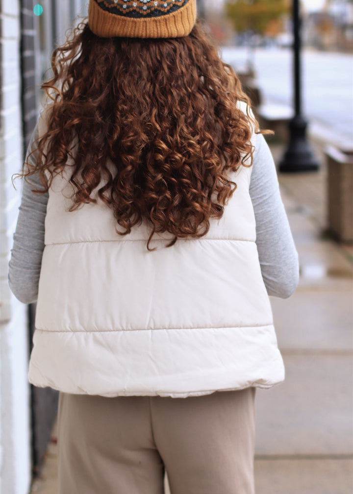DOORBUSTER High Neck Puffer Vest in Sand Beige