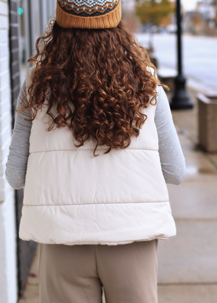 DOORBUSTER High Neck Puffer Vest in Sand Beige