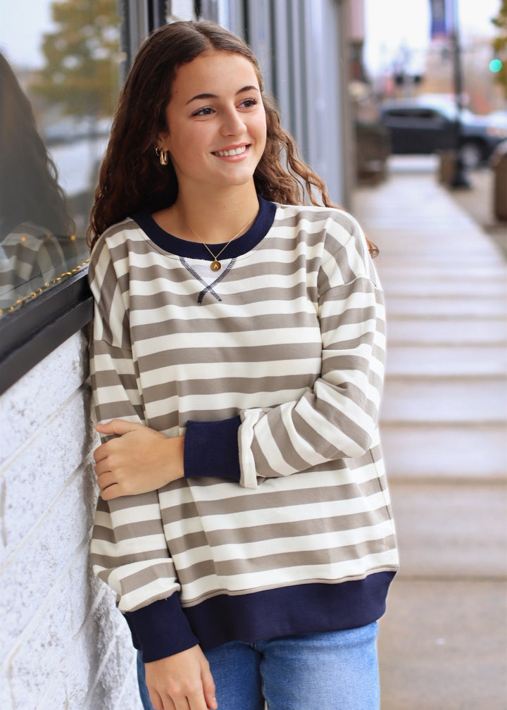 Olive & Ink Crew Neck Sweatshirt