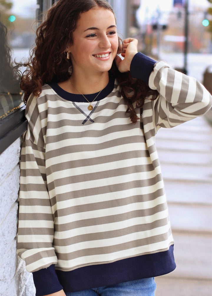 Olive & Ink Crew Neck Sweatshirt