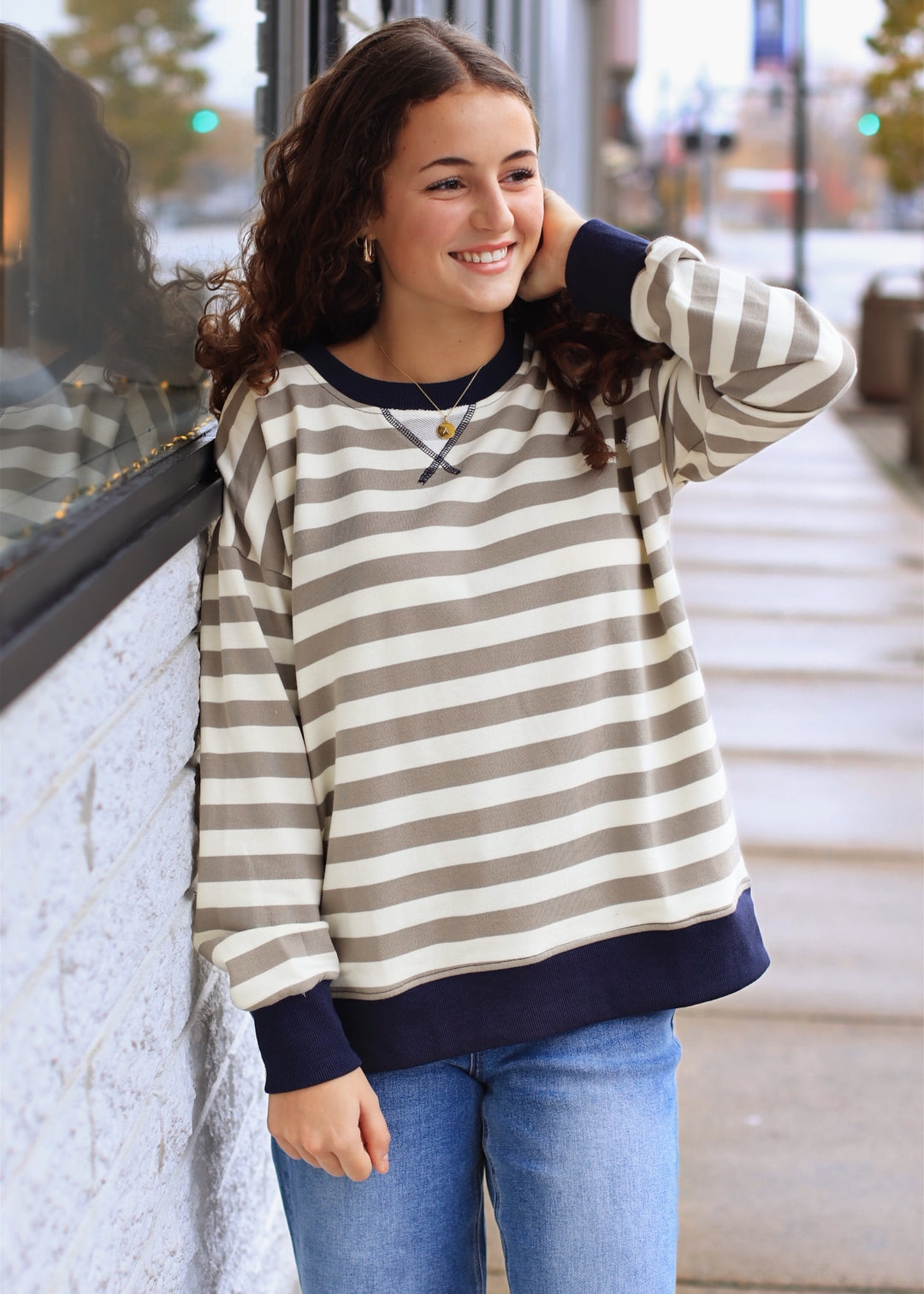 Olive & Ink Crew Neck Sweatshirt