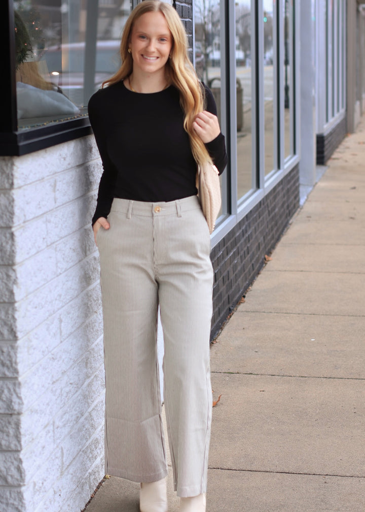 Ebina Wide-Leg Pants