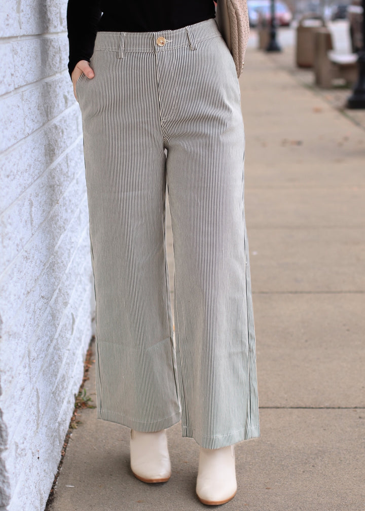 Ebina Wide-Leg Pants