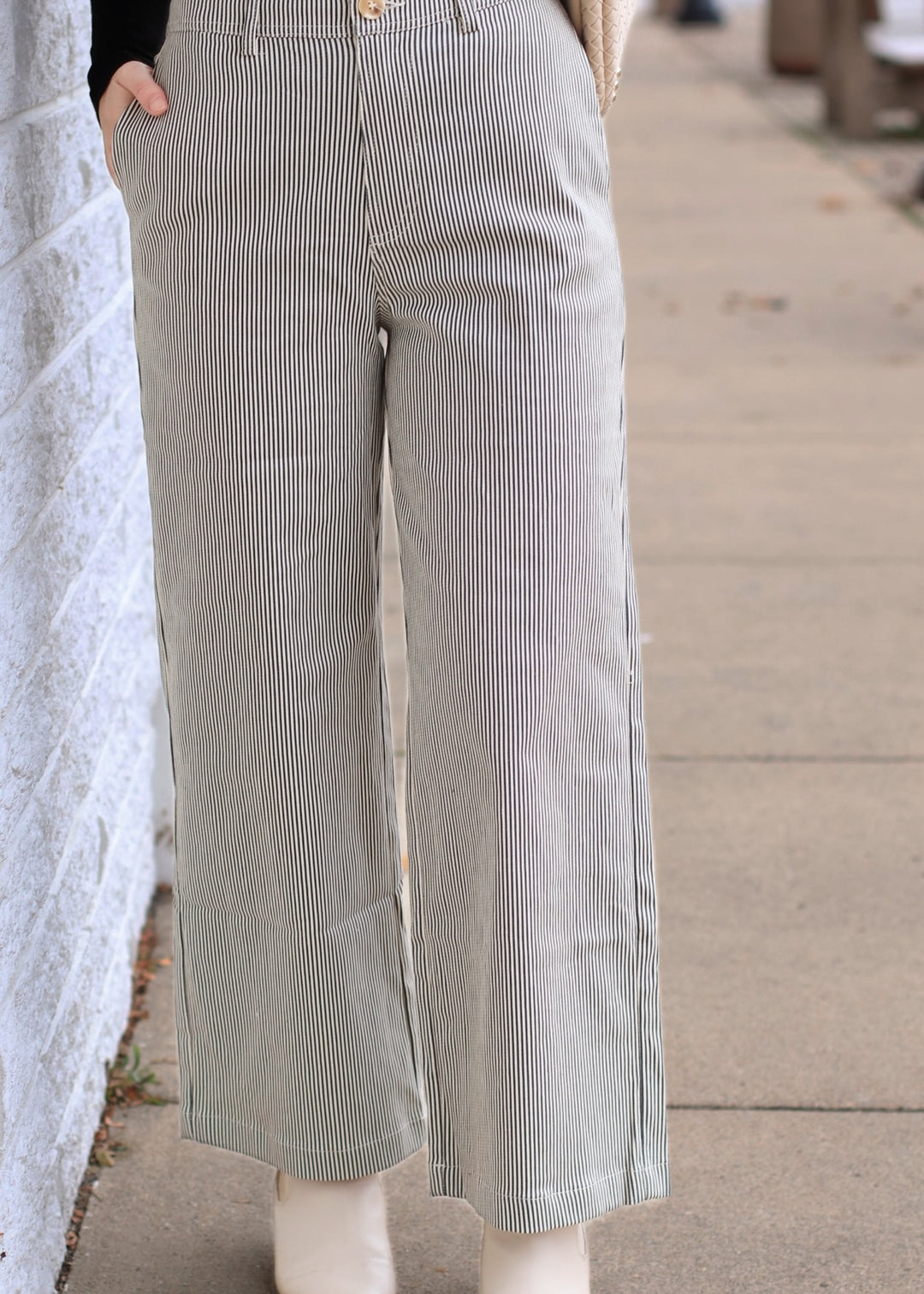 Ebina Wide-Leg Pants