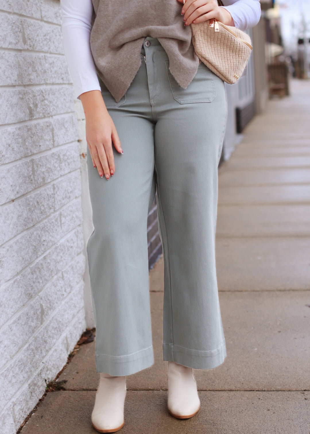 The Modern Utility Cropped Pant in Sage