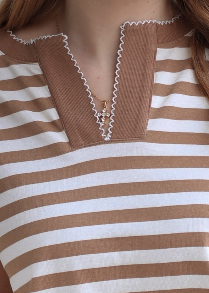 Raimon 18K Gold Non-Tarnish Dainty Cross Necklace