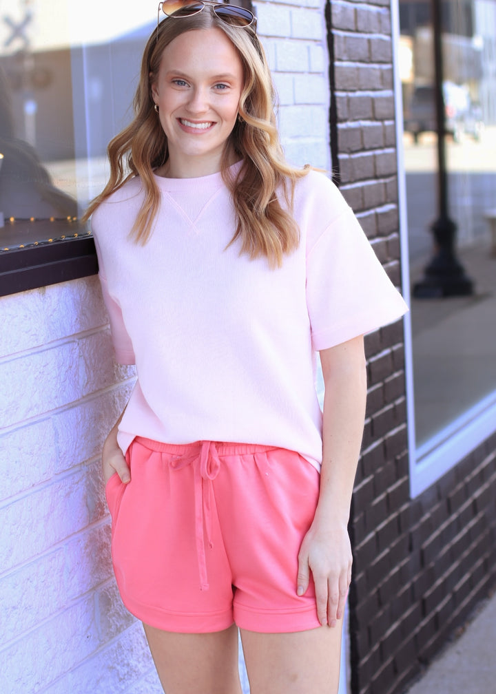 Elasticized Waist Loose Shorts in Taffy