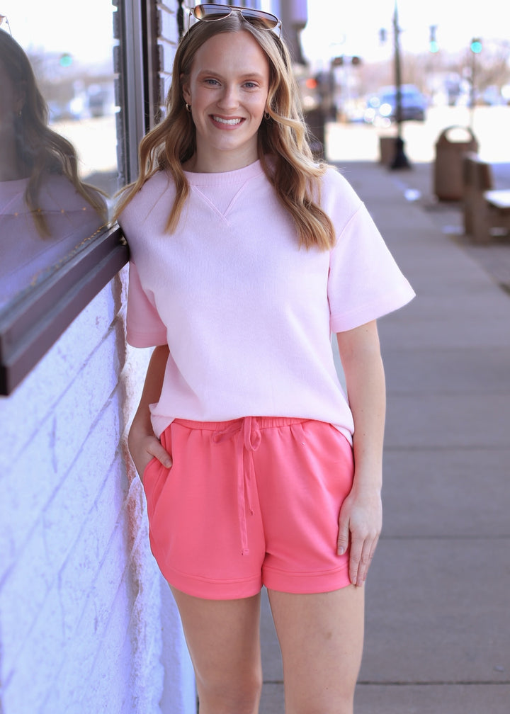Elasticized Waist Loose Shorts in Taffy
