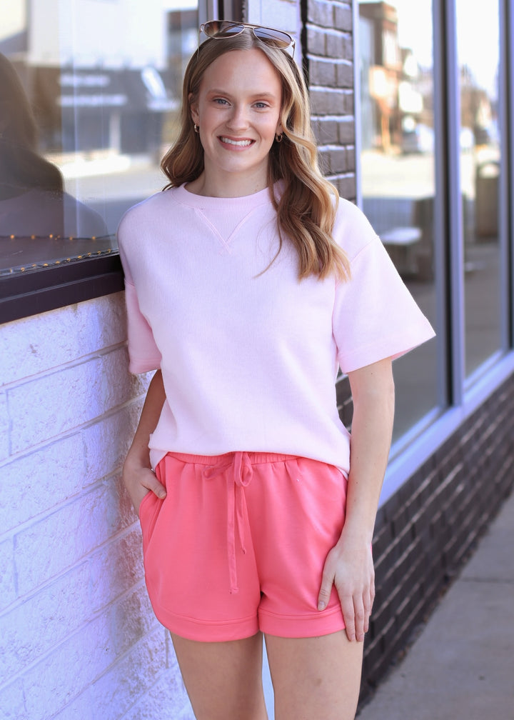 Elasticized Waist Loose Shorts in Taffy
