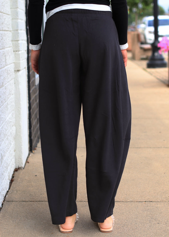 RESTOCK The Downtown Barrel Sweatpants in Black