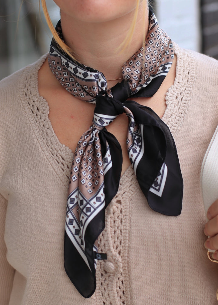 Alice Square Scarf
