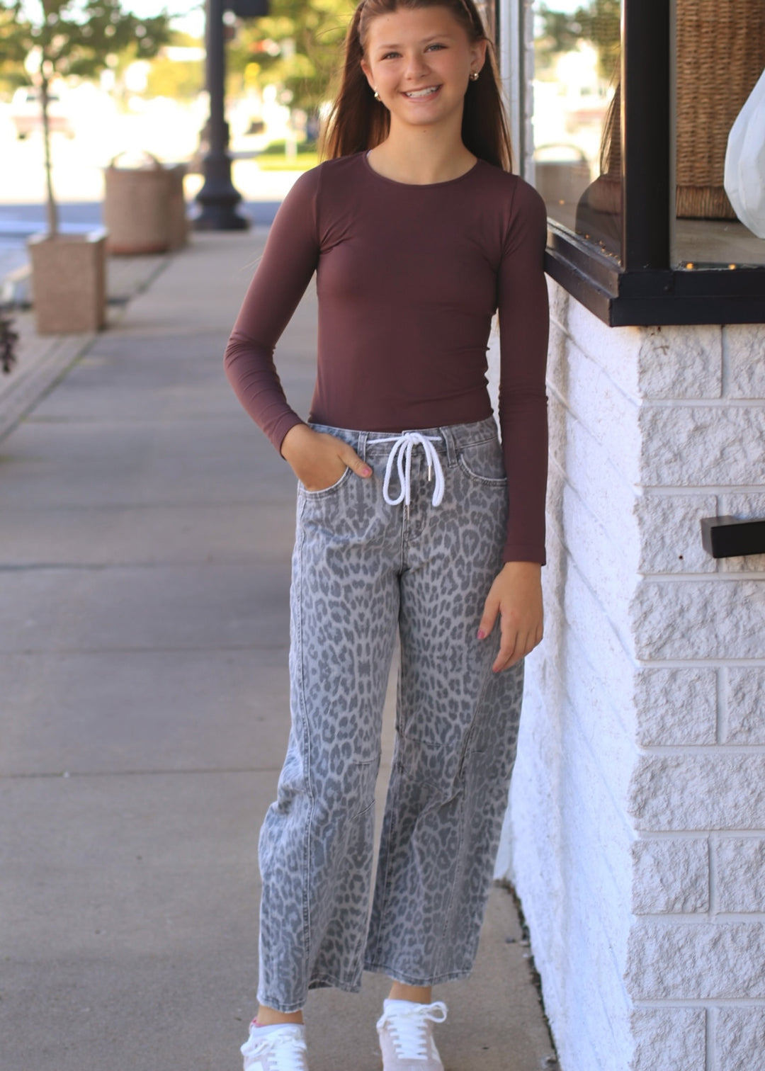 Long Sleeve Crew Neck Top in Fench Roast