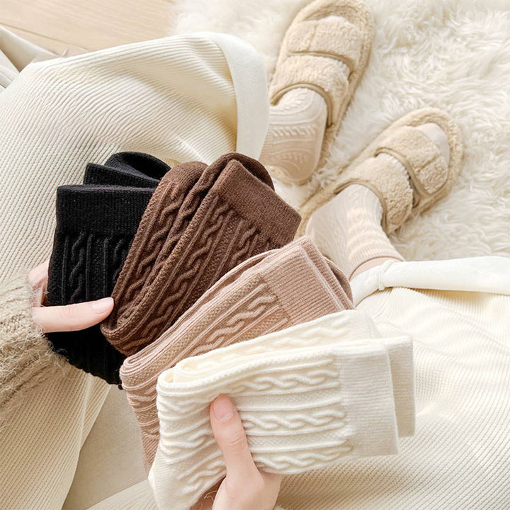 Cashmere Socks in Khaki