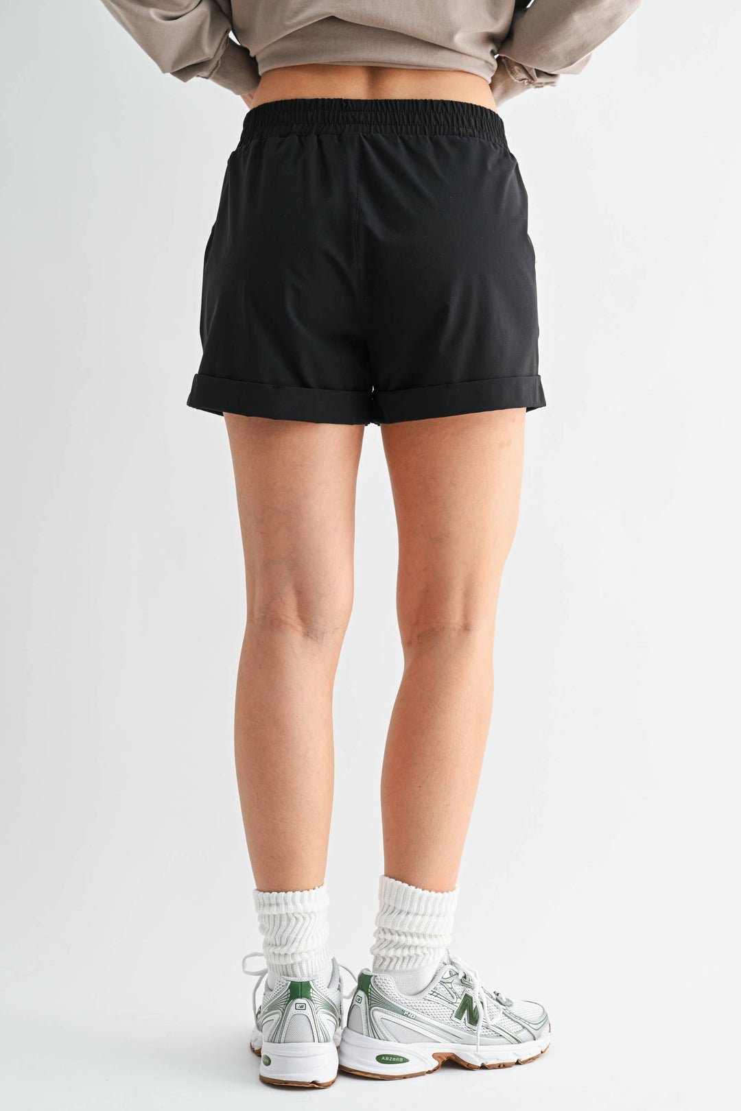 Highwaist Athleisure Shorts with Cuffed Leg