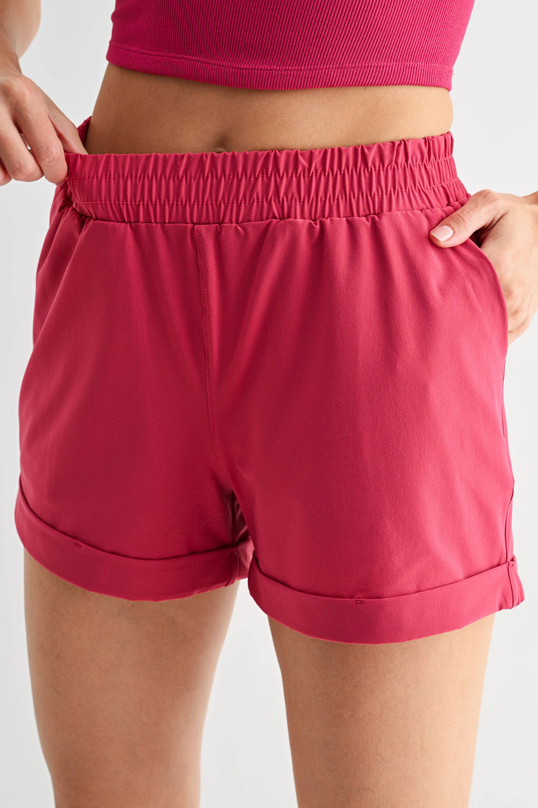 Highwaist Athleisure Shorts with Cuffed Leg