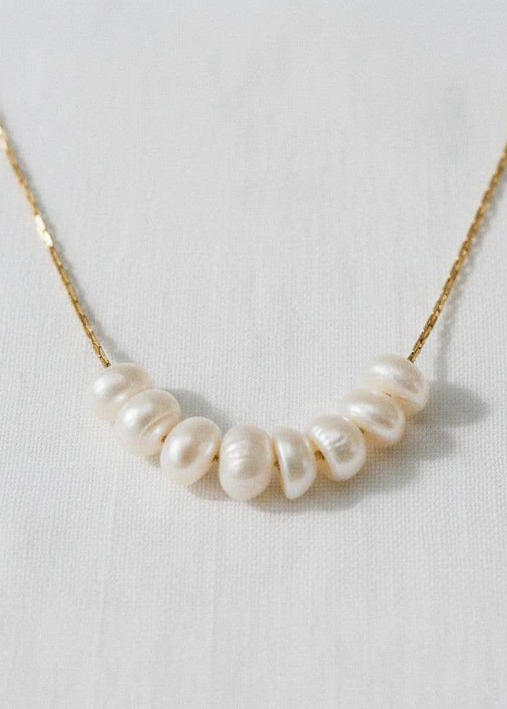 Gold Pearl Pendant Necklace